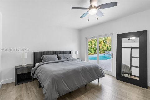 Casa en venta en Miami, Florida, 5 dormitorios, 257.71 m2 № 1984367 - foto 16