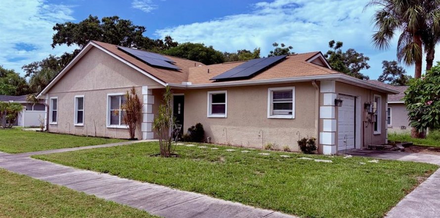 Villa ou maison à Clearwater, Floride 3 chambres, 127 m2 № 2316536
