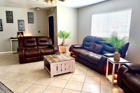 Villa ou maison à vendre à Clearwater, Floride: 3 chambres, 127 m2 № 2316536 - photo 5