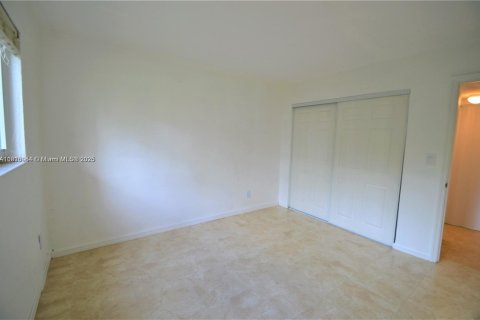 Condo in Palmetto Bay, Florida, 1 bedroom  № 1974987 - photo 10