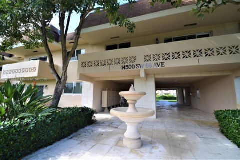 Condo in Palmetto Bay, Florida, 1 bedroom  № 1974987 - photo 2