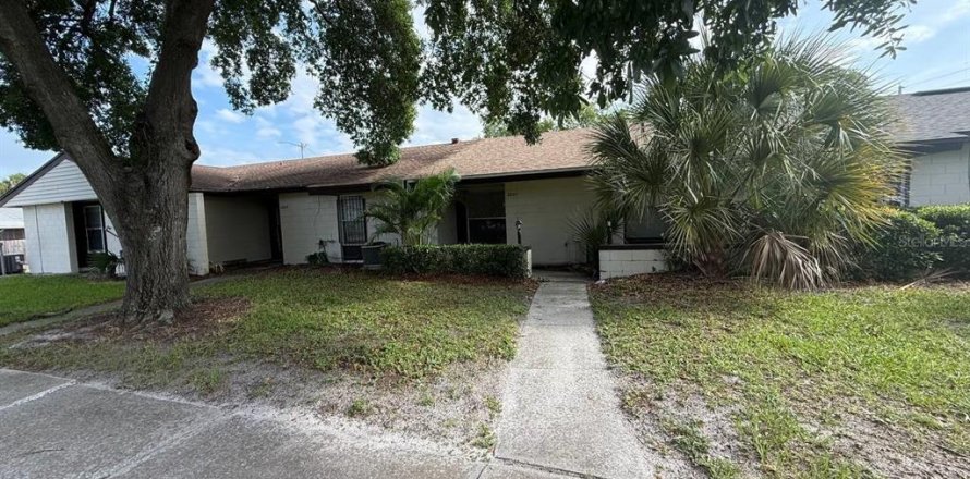 Apartment in Orlando, Florida 1 bedroom, 83.61 sq.m. № 1800296