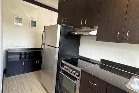 Apartment in Miami Beach, Florida 1 bedroom, 60.39 sq.m. № 2173257