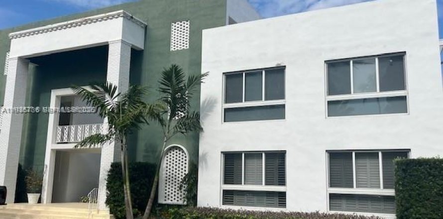 Studio à Condo à Bal Harbour, Floride № 2089846