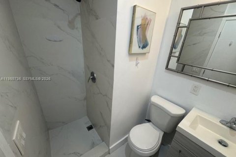 Copropriété à vendre à Bal Harbour, Floride: 23.78 m2 № 2089846 - photo 5