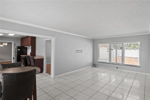 Casa en venta en Orlando, Florida, 3 dormitorios, 191.19 m2 № 1916164 - foto 2