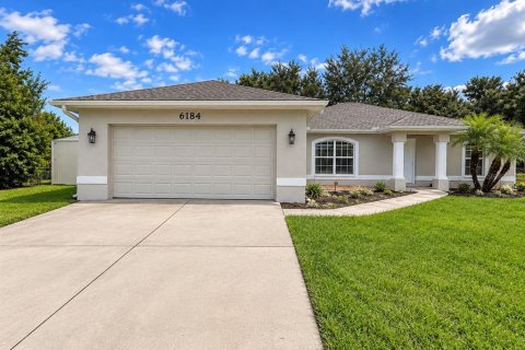 House in North Port, Florida 3 bedrooms, 145.11 sq.m. № 2393973