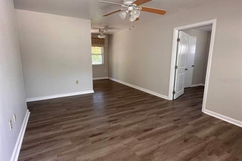 House in Titusville, Florida 3 bedrooms, 75.81 sq.m. № 1885325 - photo 6