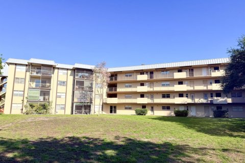 Купить кондоминиум в Лодерхилл, Флорида 3 комнаты, 120.77м2, № 2250529 - фото 24