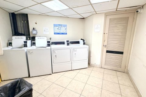 Купить кондоминиум в Лодерхилл, Флорида 3 комнаты, 120.77м2, № 2250529 - фото 28