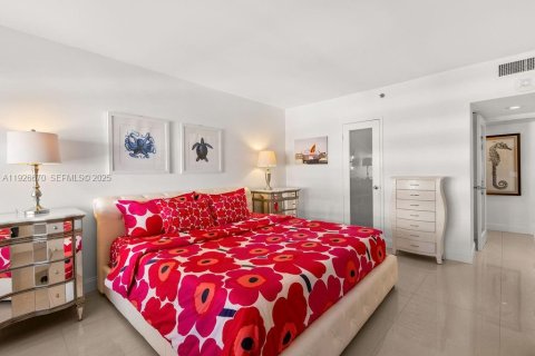 Купить кондоминиум в Майами-Бич, Флорида 1 спальня, 76.18м2, № 1986296 - фото 17