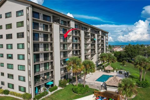 Condo in Clearwater, Florida, 2 bedrooms  № 2420184 - photo 4