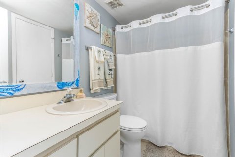 Condo in Clearwater, Florida, 2 bedrooms  № 2420184 - photo 21