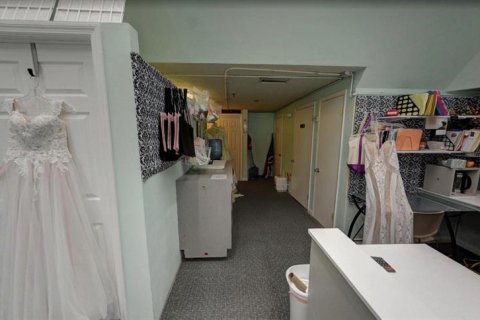 Propiedad comercial en venta en Gainesville, Florida, 194.44 m2 № 1902183 - foto 9