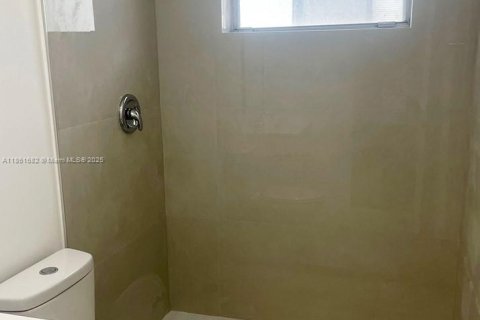 Купить коммерческую недвижимость в Майами, Флорида 140.47м2, № 1958675 - фото 17