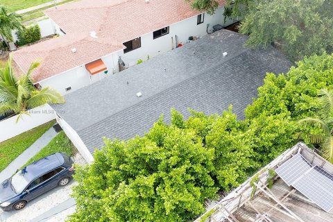 Купить коммерческую недвижимость в Майами, Флорида 140.47м2, № 1958675 - фото 3