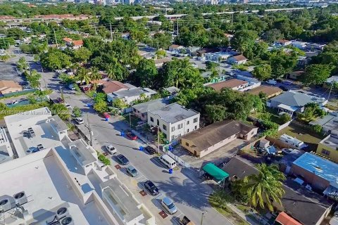 Commercial property in Miami, Florida 314.57 sq.m. № 1965751 - photo 7