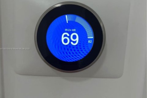 Commercial property in Miami, Florida 314.57 sq.m. № 1965751 - photo 27