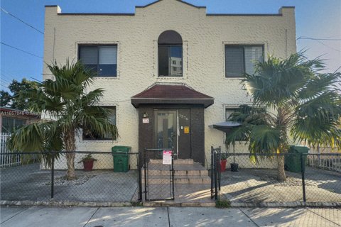 Commercial property in Miami, Florida 314.57 sq.m. № 1965751 - photo 1