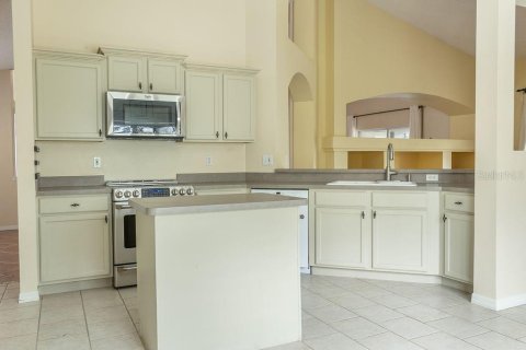 House in DeLand, Florida 4 bedrooms, 230.58 sq.m. № 1843193 - photo 8