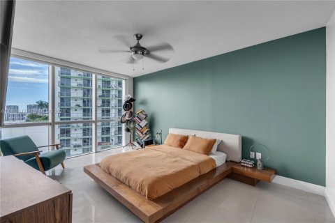 Condo in Miami, Florida, 2 bedrooms № 2086307 - photo 15