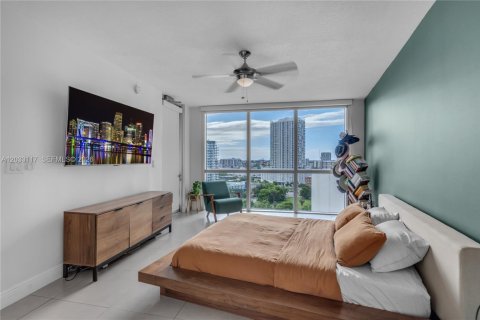 Condo in Miami, Florida, 2 bedrooms № 2086307 - photo 16