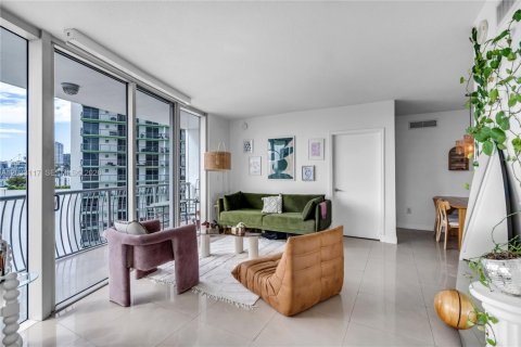 Condo in Miami, Florida, 2 bedrooms № 2086307 - photo 8