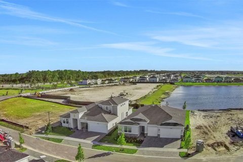 House in Saint Lucie, Florida 5 bedrooms, 257.8 sq.m. № 2233639 - photo 5