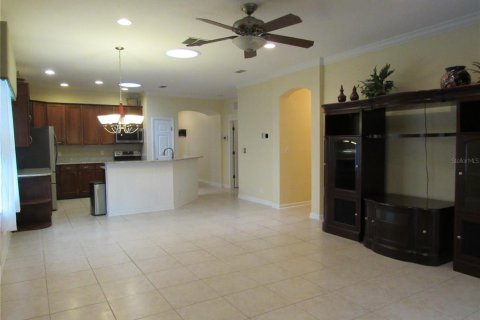 Villa ou maison à vendre à DeLand, Floride: 3 chambres, 172.98 m2 № 2353550 - photo 2
