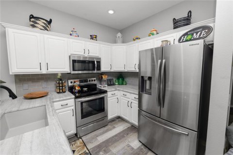 Adosado en venta en Lakeland, Florida, 2 dormitorios, 105.91 m2 № 1529986 - foto 6