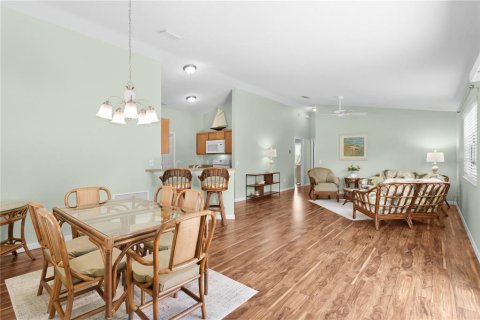 Casa en venta en The Villages, Florida, 2 dormitorios, 110.37 m2 № 1883567 - foto 5