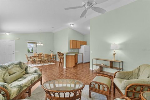 Casa en venta en The Villages, Florida, 2 dormitorios, 110.37 m2 № 1883567 - foto 12