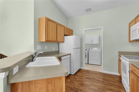 Casa en venta en The Villages, Florida, 2 dormitorios, 110.37 m2 № 1883567 - foto 16
