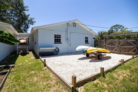 Villa ou maison à vendre à New Smyrna Beach, Floride: 4 chambres, 152.17 m2 № 2197747 - photo 29