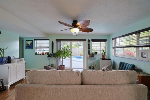 Villa ou maison à vendre à New Smyrna Beach, Floride: 4 chambres, 152.17 m2 № 2197747 - photo 14