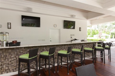 Condo in Aventura, Florida, 2 bedrooms  № 1859059 - photo 17