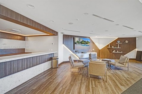 Condo in Aventura, Florida, 2 bedrooms  № 1859059 - photo 30