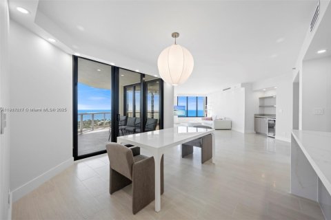 Copropriété à vendre à Aventura, Floride: 2 chambres, 179.86 m2 № 1966431 - photo 11