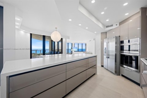 Copropriété à vendre à Aventura, Floride: 2 chambres, 179.86 m2 № 1966431 - photo 13