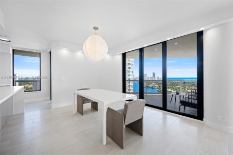 Copropriété à vendre à Aventura, Floride: 2 chambres, 179.86 m2 № 1966431 - photo 12