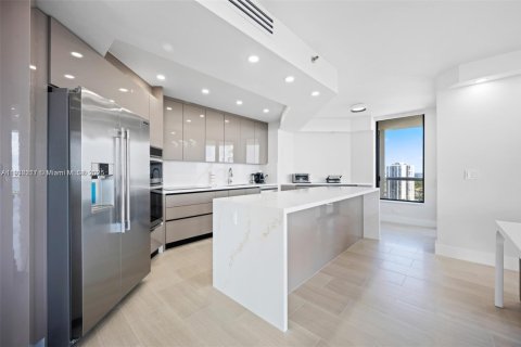 Copropriété à vendre à Aventura, Floride: 2 chambres, 179.86 m2 № 1966431 - photo 14