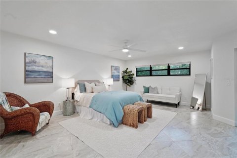 Villa ou maison à vendre à Homosassa, Floride: 3 chambres, 187.66 m2 № 2410434 - photo 10