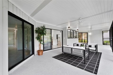 Villa ou maison à vendre à Homosassa, Floride: 3 chambres, 187.66 m2 № 2410434 - photo 23
