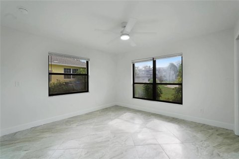Villa ou maison à vendre à Homosassa, Floride: 3 chambres, 187.66 m2 № 2410434 - photo 20