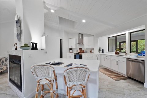 Villa ou maison à vendre à Homosassa, Floride: 3 chambres, 187.66 m2 № 2410434 - photo 8