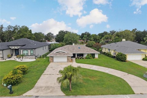 Villa ou maison à vendre à Homosassa, Floride: 3 chambres, 187.66 m2 № 2410434 - photo 27