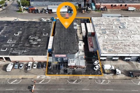 Immobilier commercial à vendre à Hialeah, Floride № 2049153 - photo 2
