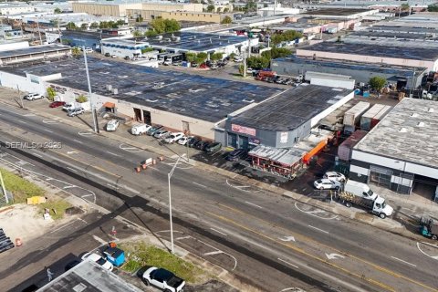 Immobilier commercial à vendre à Hialeah, Floride № 2049153 - photo 7