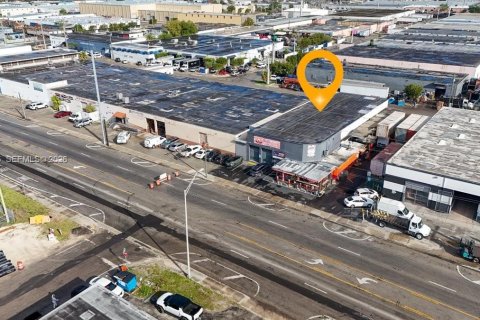 Immobilier commercial à vendre à Hialeah, Floride № 2049153 - photo 3