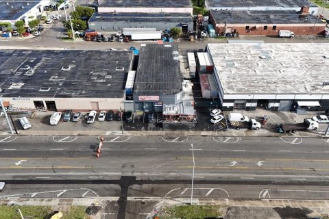 Immobilier commercial à vendre à Hialeah, Floride № 2049153 - photo 6